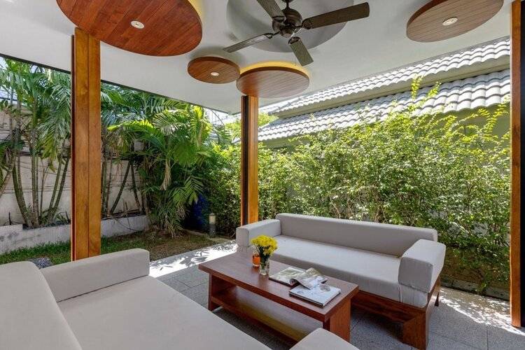 Karon Beach Pool Villa