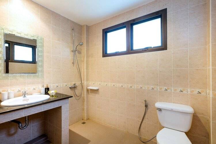 Karon Beach Pool Villa