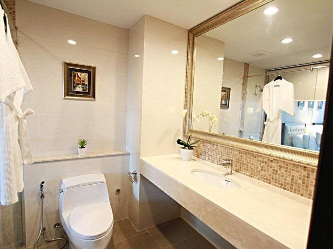 Sn Plus Hotel