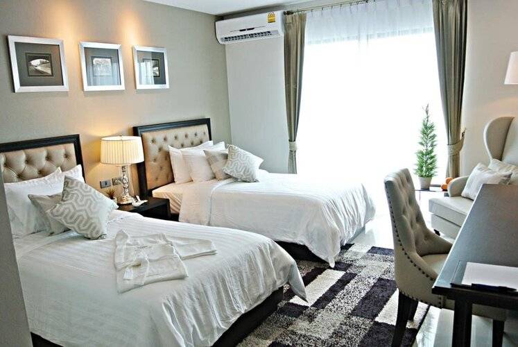 Sn Plus Hotel