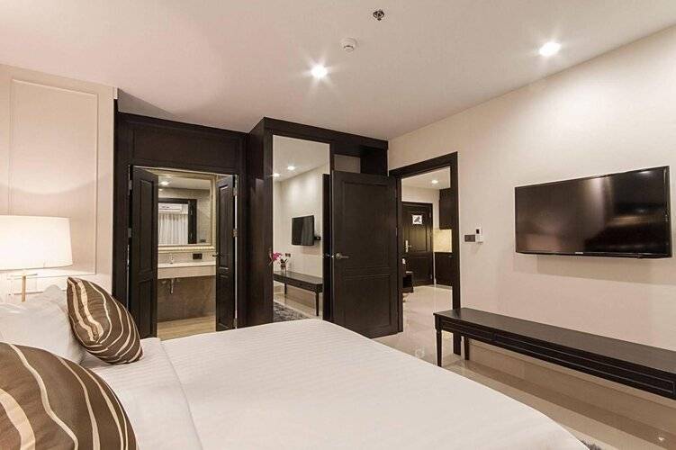 Sn Plus Hotel