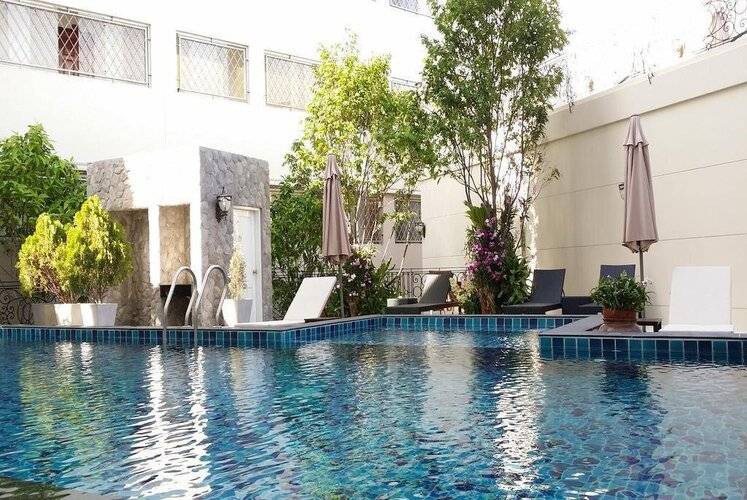 Sn Plus Hotel