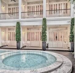 $item['hotel']['name']
