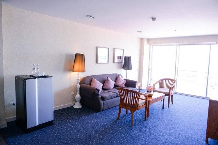 Sandy Spring Hotel