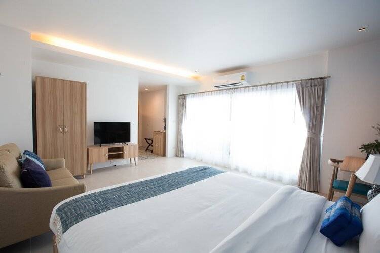 DeeProm Pattaya Hotel