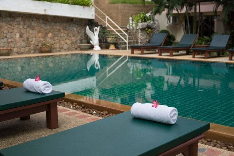 Kata Interhouse Resort
