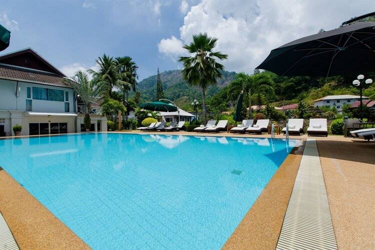 Serenity Lakeside Resort