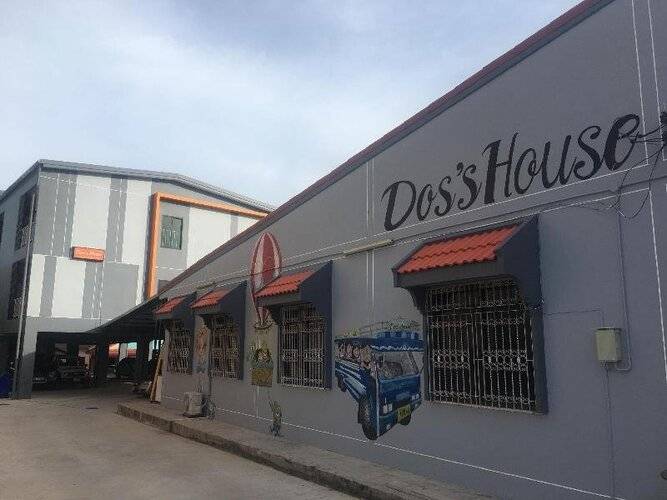 Dos's House