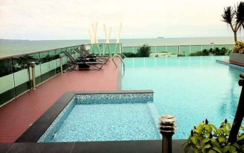 Thanyalak at The Gallery Condominium