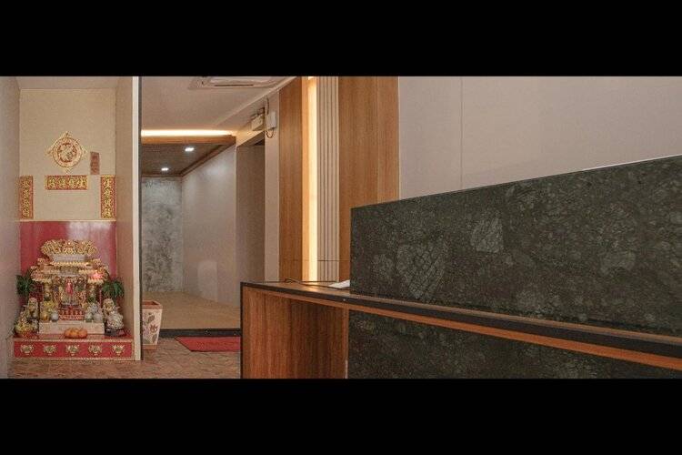 Sureena Hotel