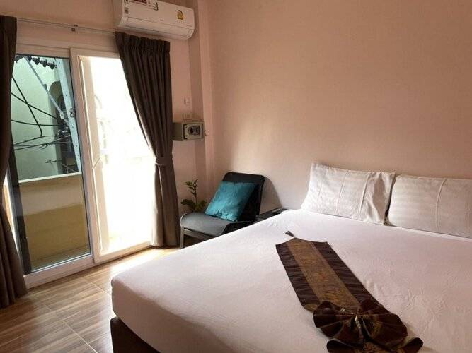 Sureena Hotel
