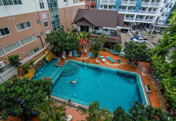 Sutus Court 4