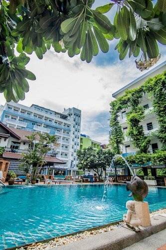 Sutus Court 4
