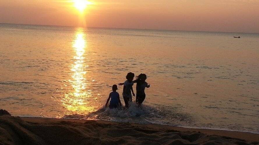 Orchidilla Residence Homes Kitchen Private Garden