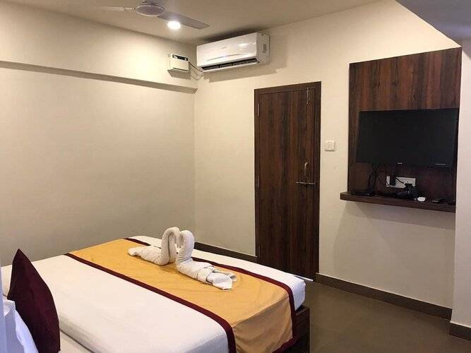 Hotel Miramar, Miramar Beach, Goa