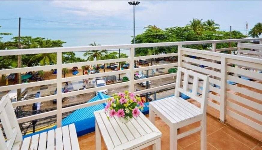 Blue House Beach