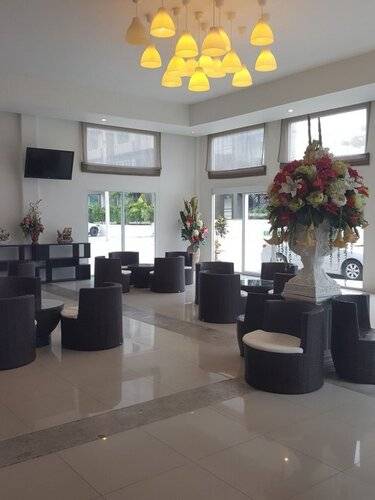 Retreat By The Tree Pattaya