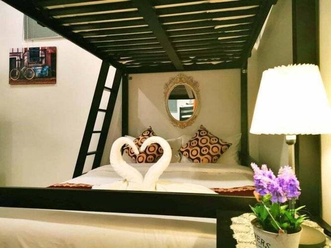 Beach Gallery House