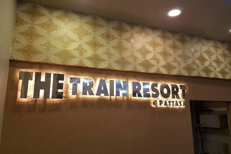 The Train Resort - Sauna & Spa