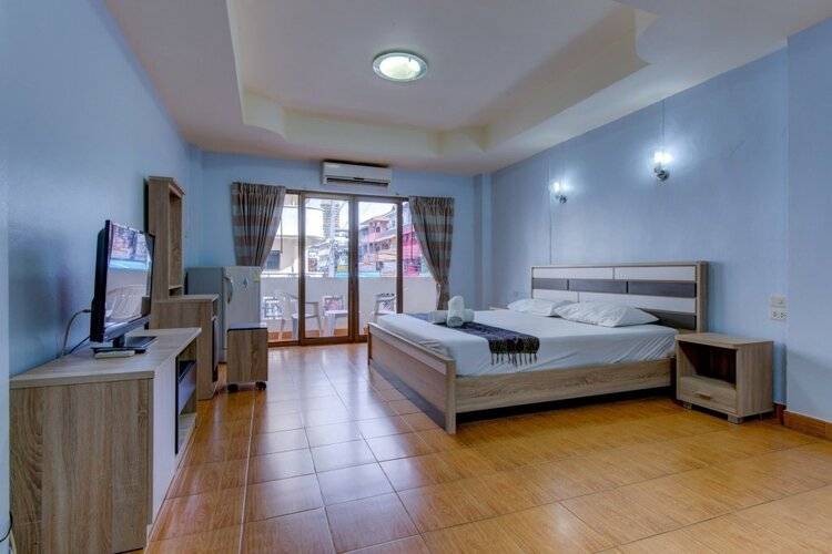 I-Rovers Sports Bar & Guesthouse
