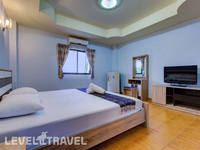 Фотография I-Rovers Sports Bar & Guesthouse