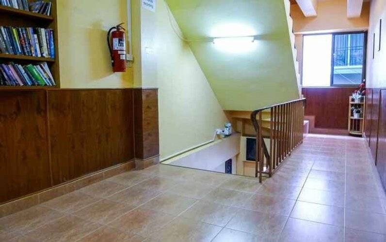 Metro Apartments