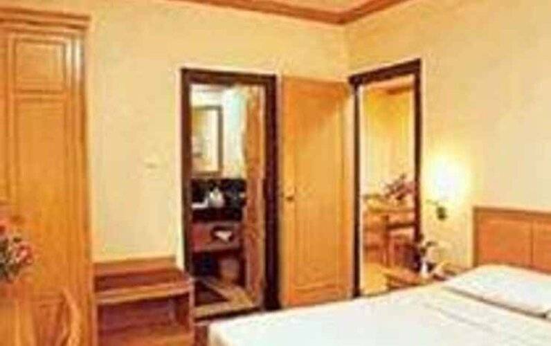VC Hotel (SHA Extra Plus)