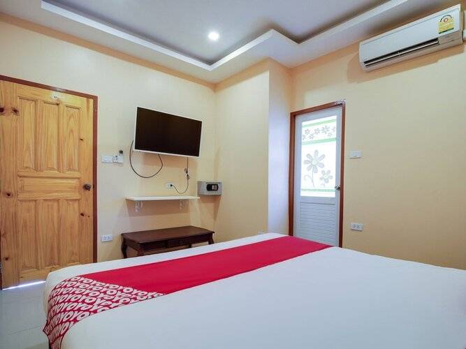 Patumnak Beach Guesthouse