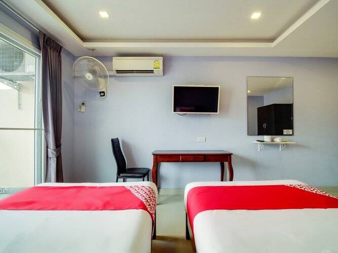 Patumnak Beach Guesthouse