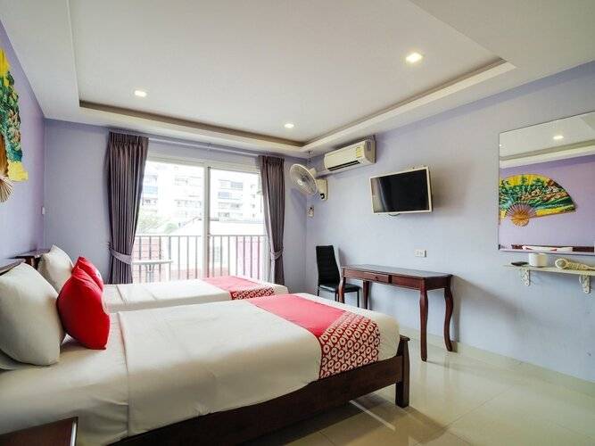 Patumnak Beach Guesthouse