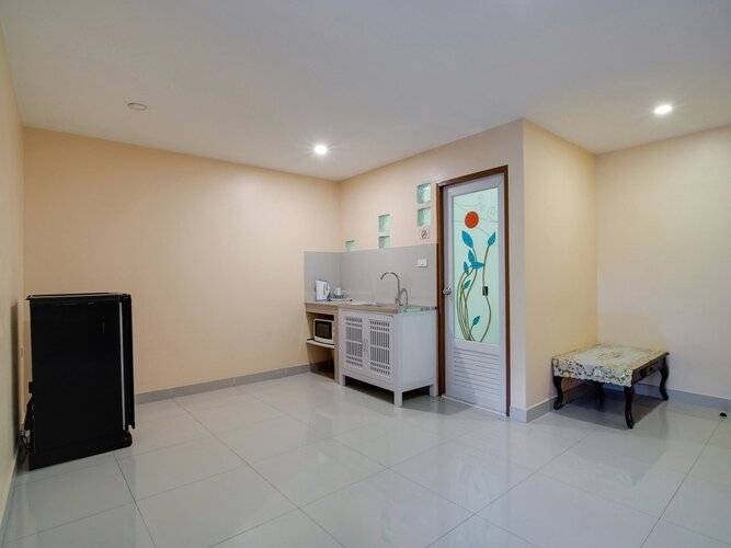 Patumnak Beach Guesthouse