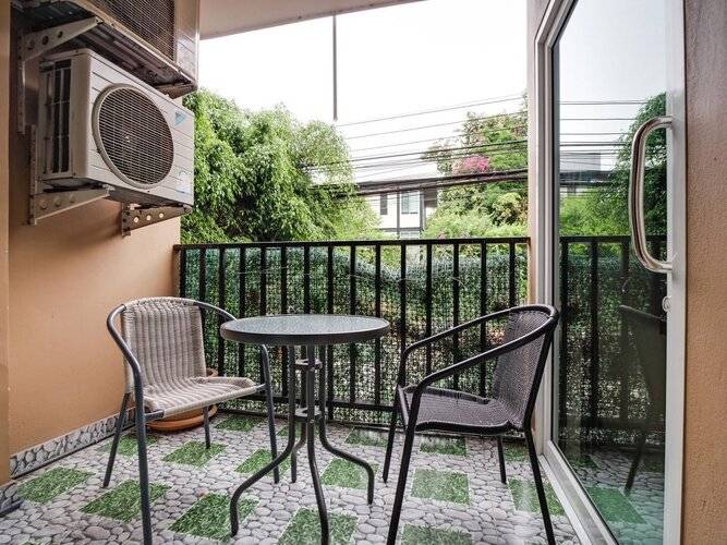Patumnak Beach Guesthouse