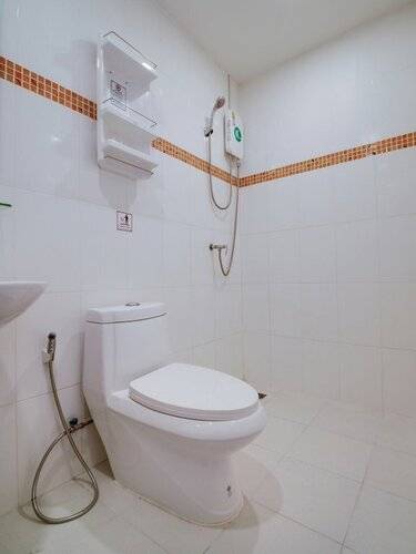 Patumnak Beach Guesthouse