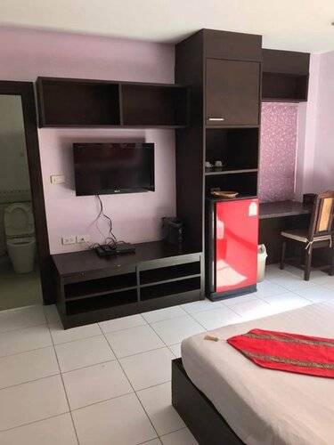 Zip Lounge & Apartments