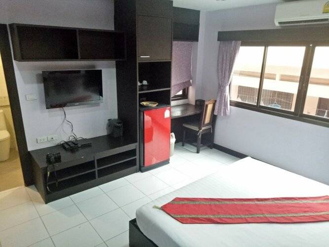 Zip Lounge & Apartments