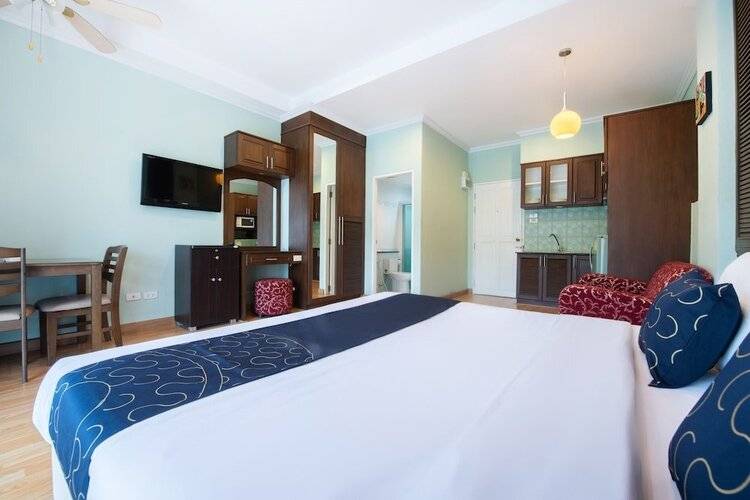 Blooming Hill Boutique Suites