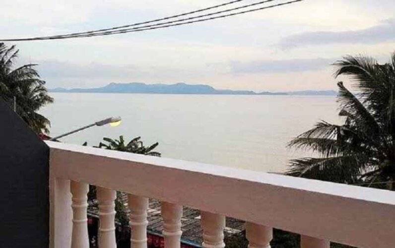 Sea Falcon Hotel