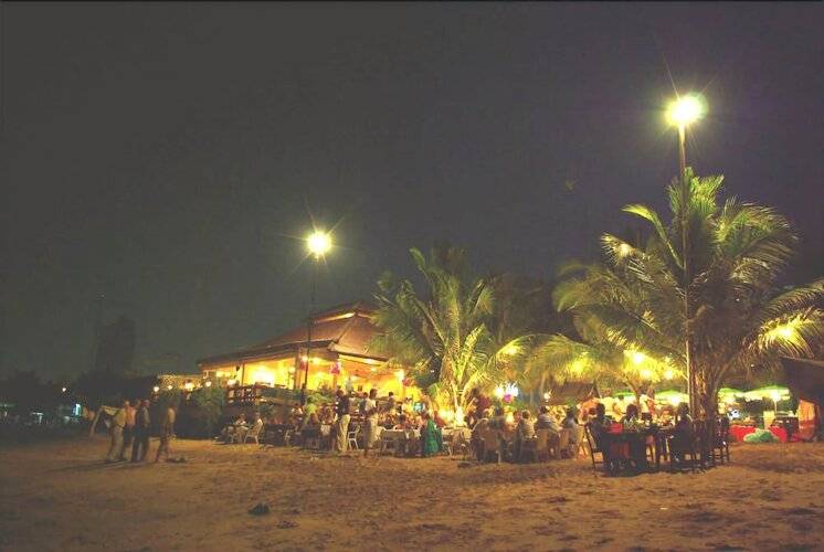 Sea Falcon Hotel