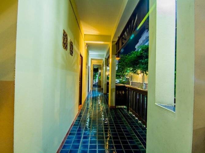 Sutus Court 2