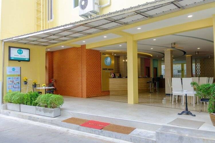 Happy Hostel