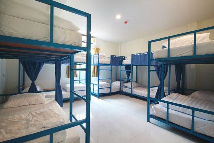 Happy Hostel