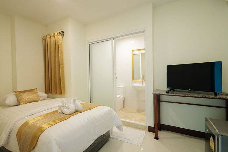Happy Hostel