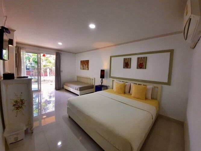 Koh Larn Riviera
