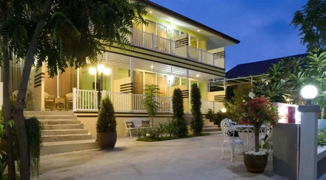 Koh Larn Riviera