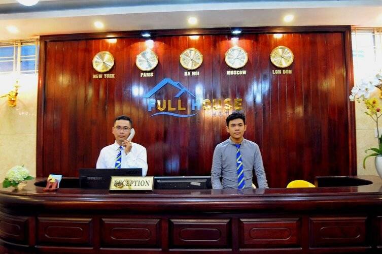 Full House Hotel