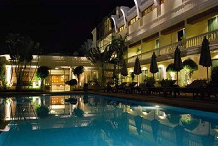 Windmill Resort Hotel