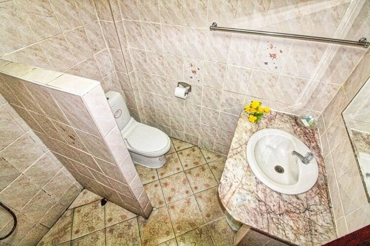 Phratamnak Inn