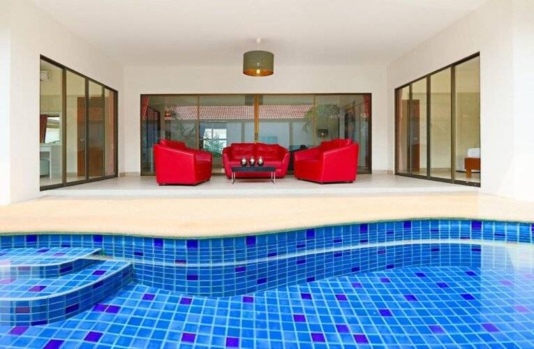 Avoca Pool Villas