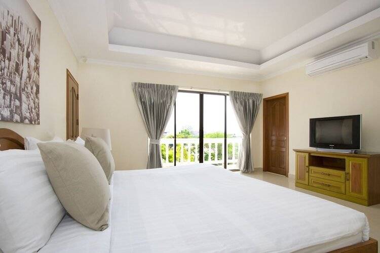 Avoca Pool Villas