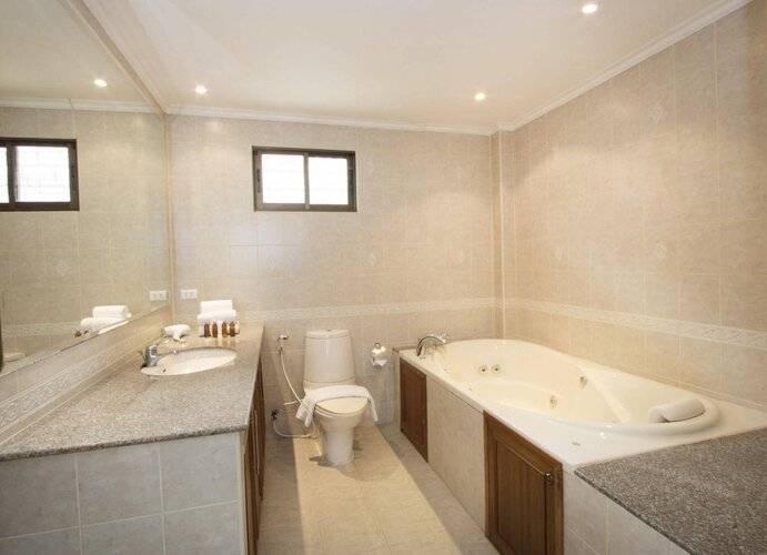 Avoca Pool Villas